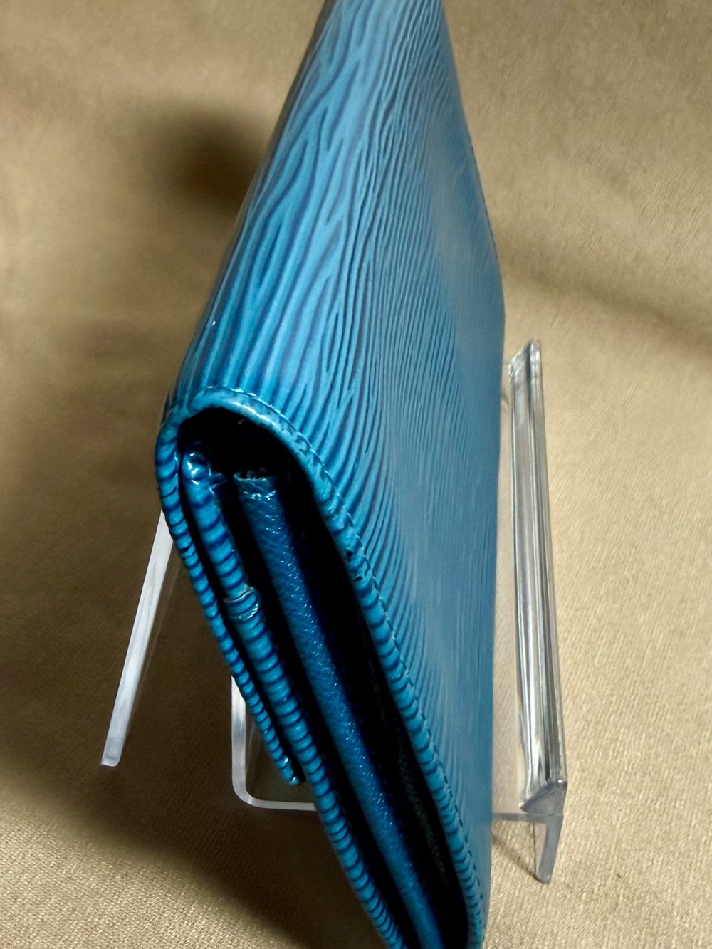 ✨ Authentic Louis Vuitton Portefeuille Sarah Blue Epi Leather ✨ Date Cd: CA1928 - Picture 5 of 12